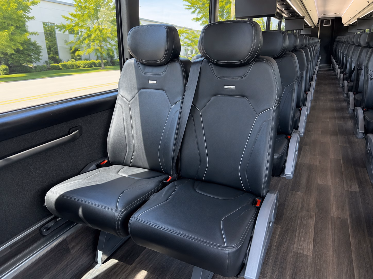 hotel shuttles for conferences and business travel